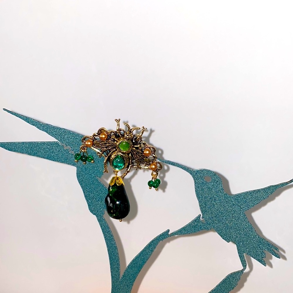 Vintage Art nouveau style plique-a-jur bee broach
